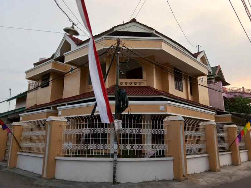 dijual rumah mewah dicaturtunggal depok sleman