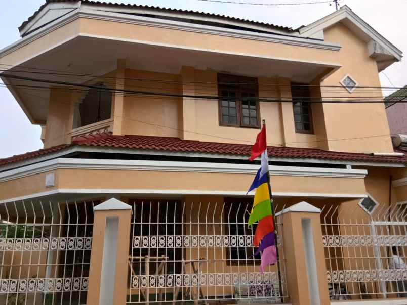 dijual rumah mewah dicaturtunggal depok sleman