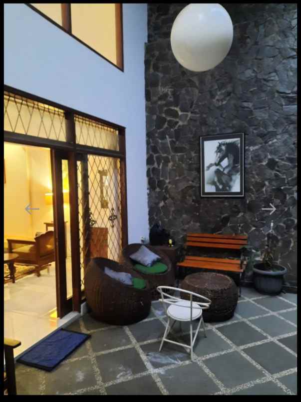 dijual rumah mewah second di antapani kota bandung