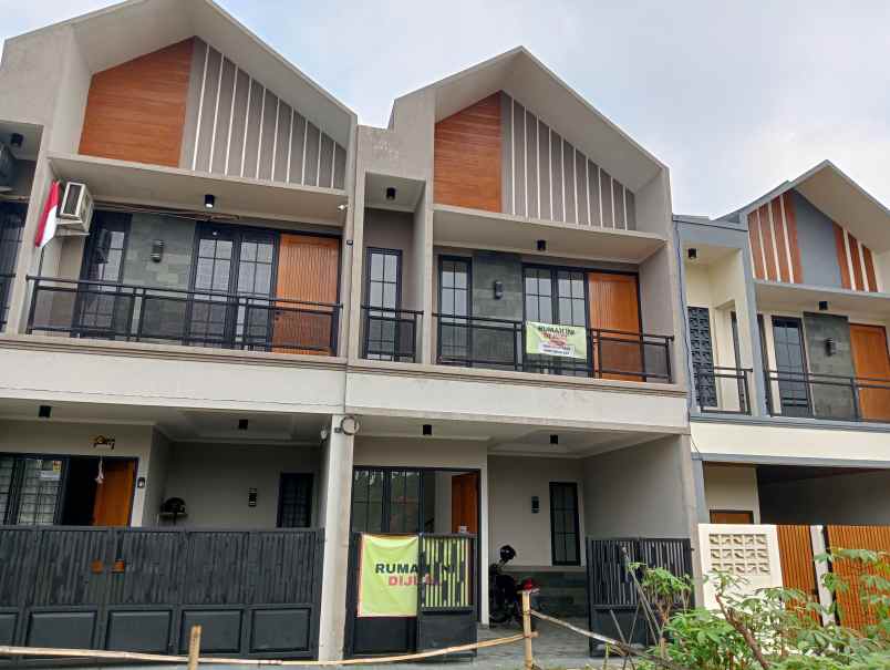 dijual rumah minimalis dekat pintu tol kukusan depok
