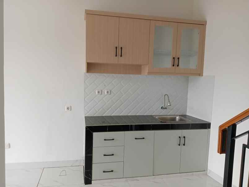 dijual rumah minimalis dekat pintu tol kukusan depok