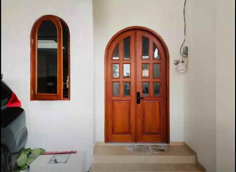 dijual rumah mojoarum