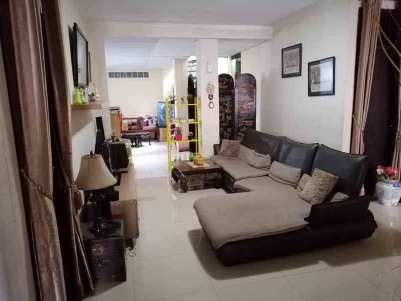 dijual rumah murah di bintaro sektor 3