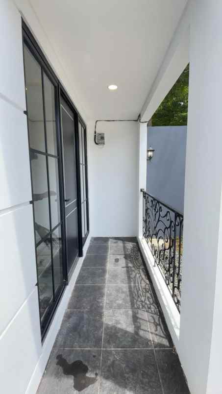 dijual rumah mustikajaya