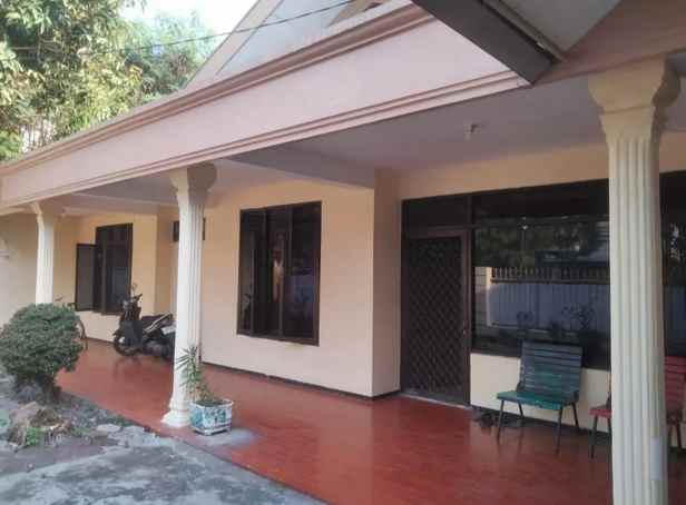 dijual rumah nginden