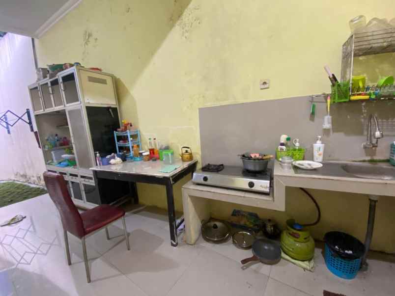 dijual rumah nogotirto