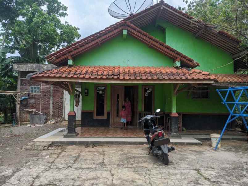 dijual rumah nuansa alami pedesaaan