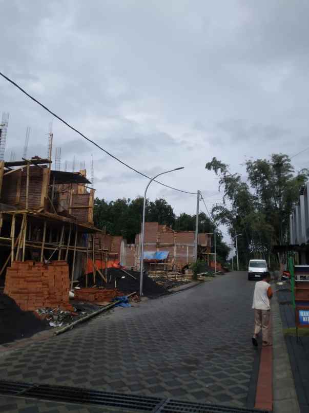 dijual rumah oro oro ombo kota batu