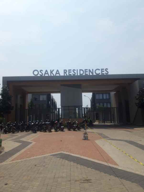 dijual rumah osaka residence pik2