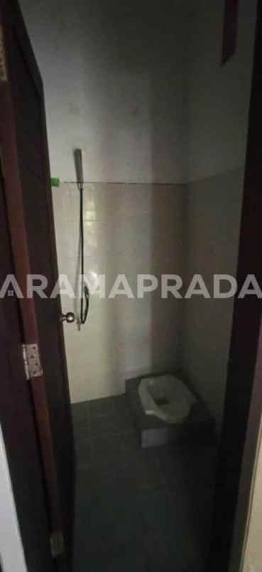 dijual rumah padanggalak