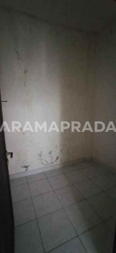 dijual rumah padanggalak