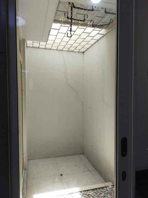 dijual rumah pakuwon city suvadiva