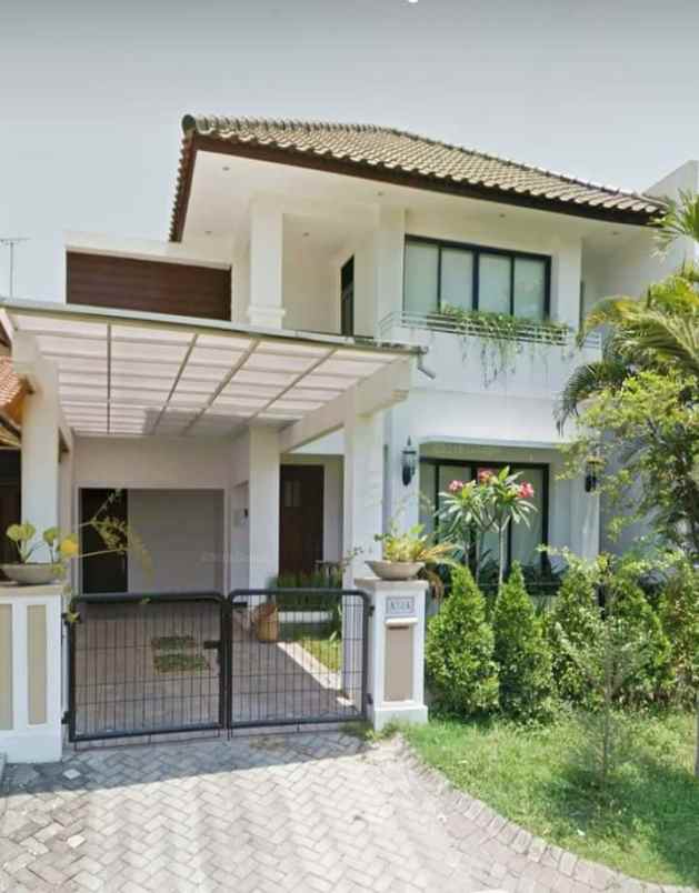 dijual rumah pakuwon city villa westwood