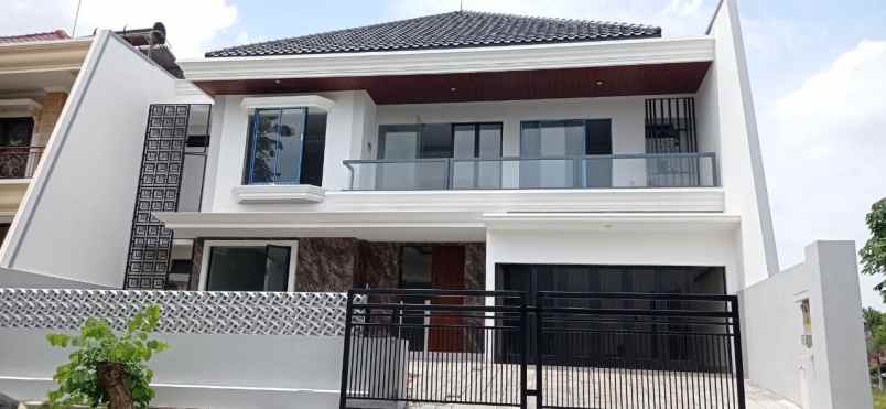 dijual rumah pakuwon city villa westwood