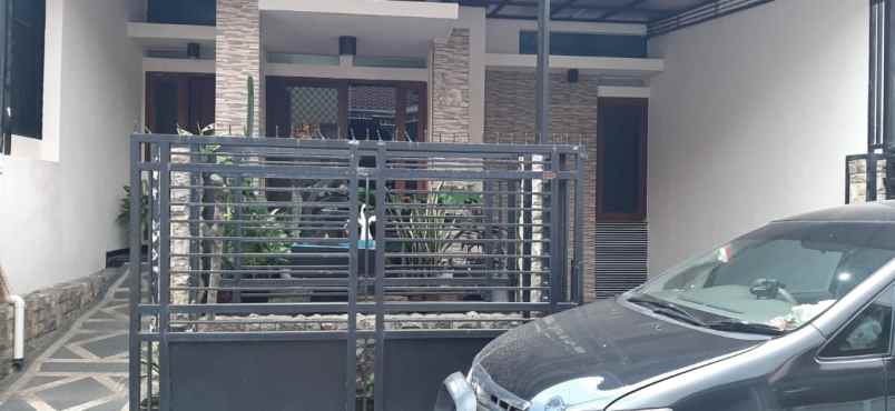 dijual rumah pandanwangi jl simpang la