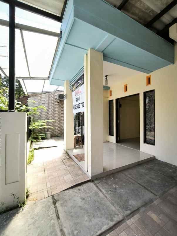 dijual rumah pandugo baru