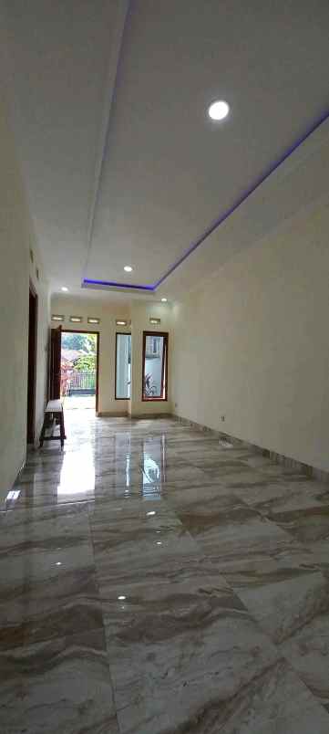 dijual rumah pasar godean