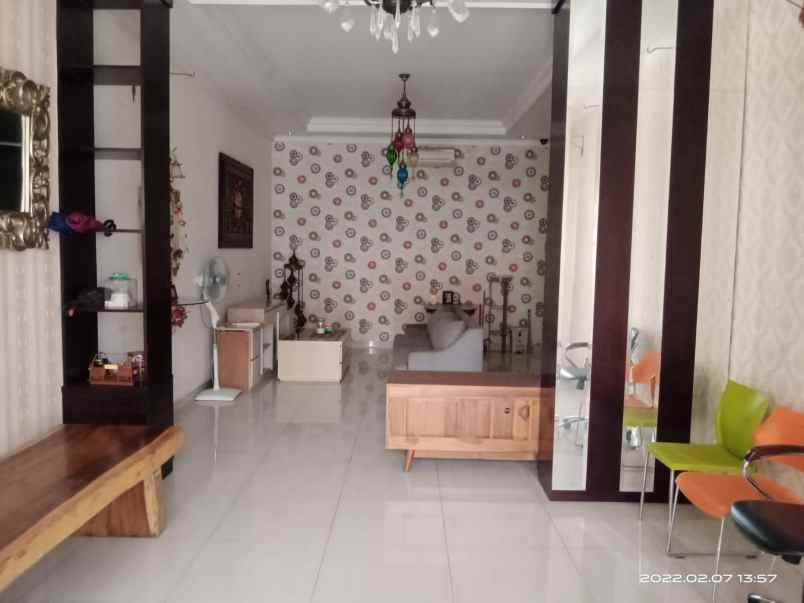 dijual rumah pejaten barat