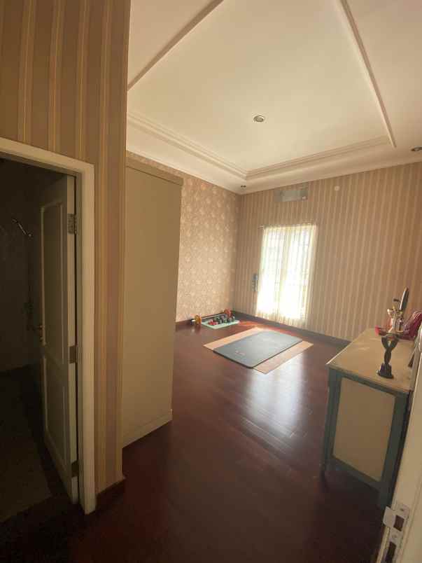 dijual rumah pejaten barat