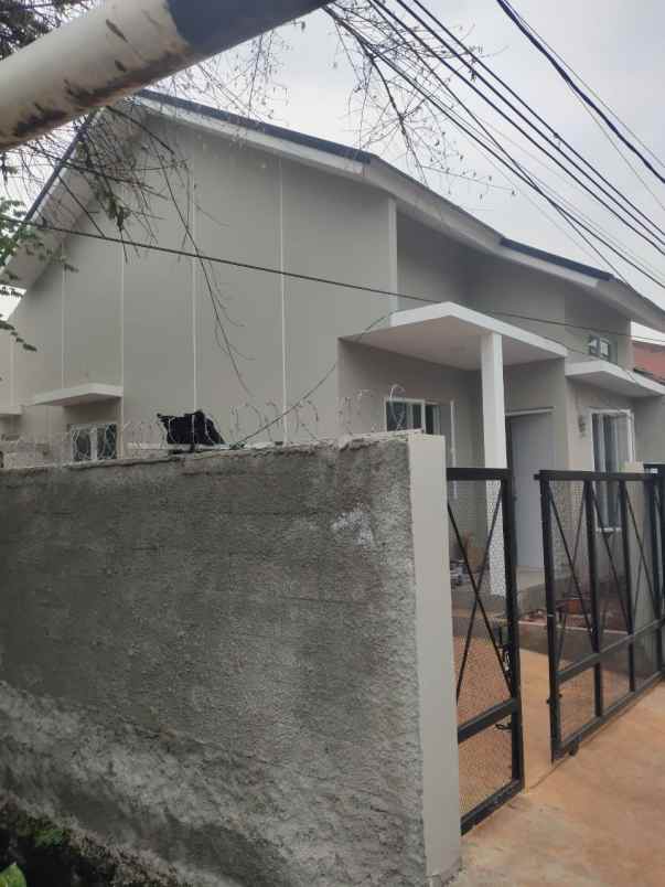 dijual rumah pekayon