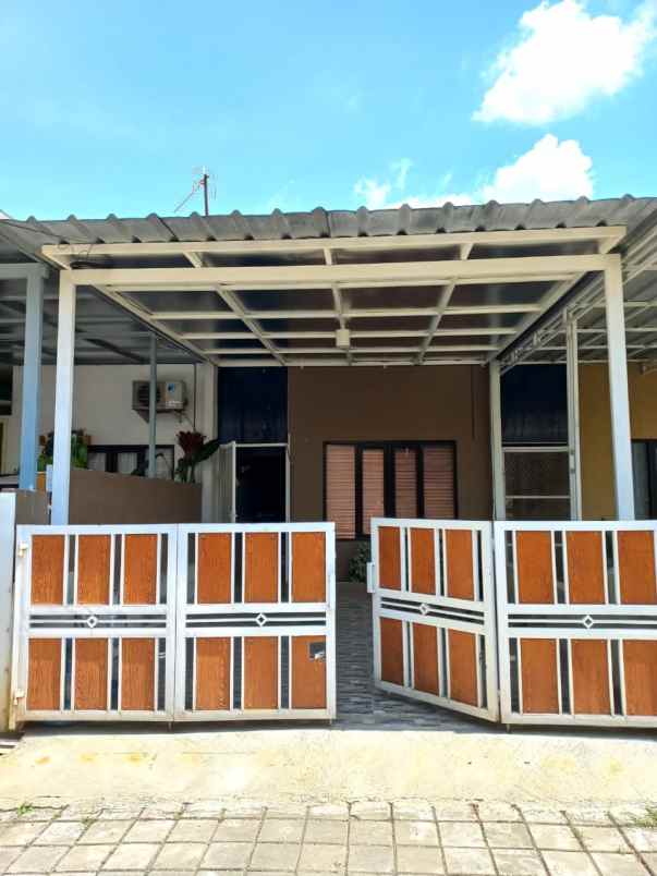 dijual rumah permata indah arcamanik