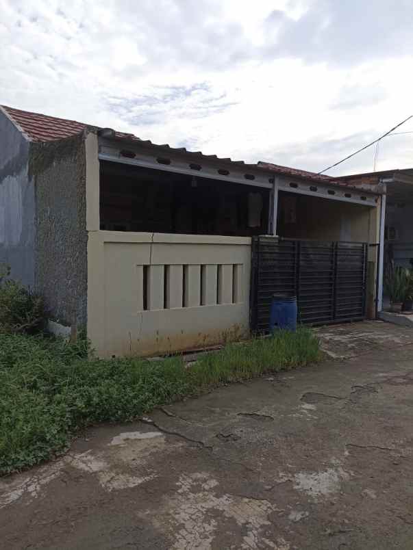 dijual rumah perum grand citra satria