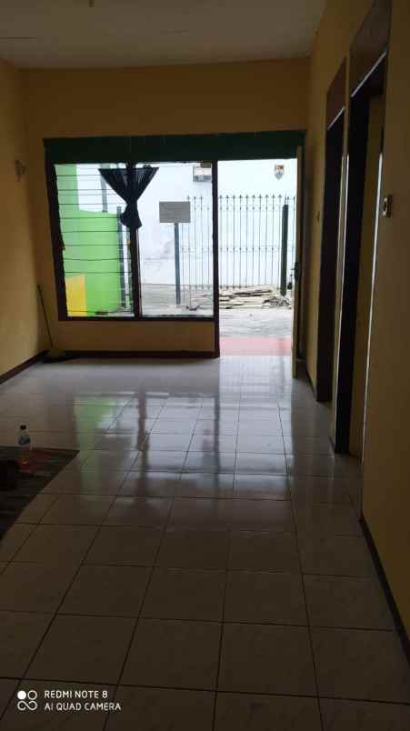 dijual rumah perum landungsari indah