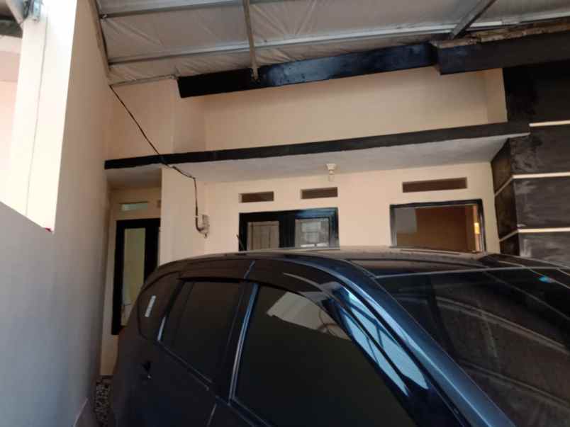 dijual rumah perum rivera hills