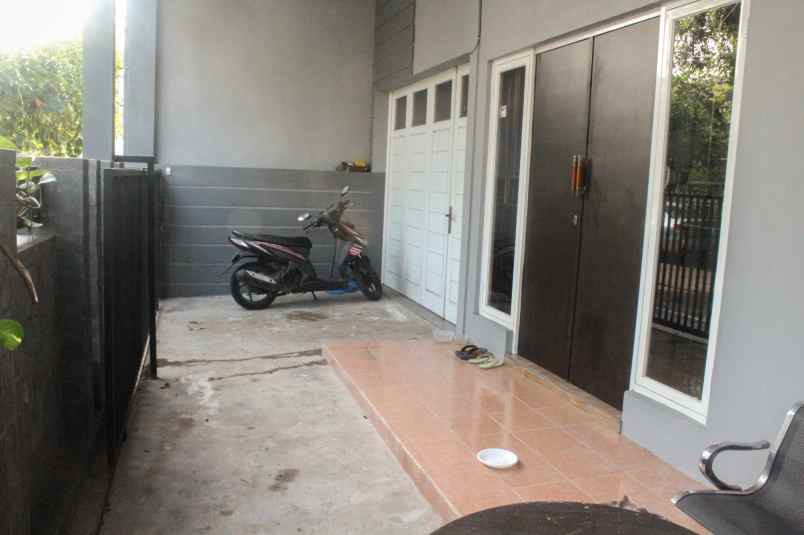 dijual rumah perum saxophone