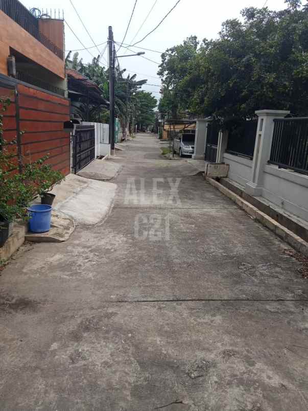 dijual rumah perum ulujami indah jakarta selatan