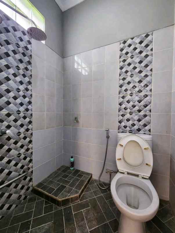 dijual rumah perumahan