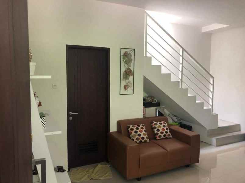 dijual rumah perumahan de casa residence