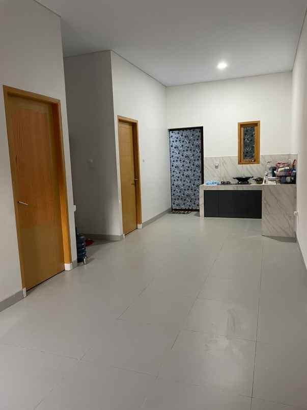 dijual rumah perumahan duta graha duta