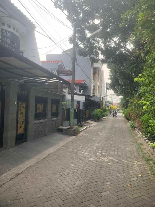 dijual rumah perumahan griya bintara indah