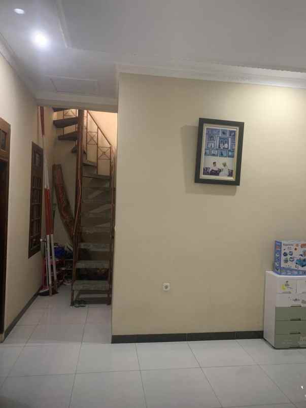 dijual rumah perumahan griya bintara indah