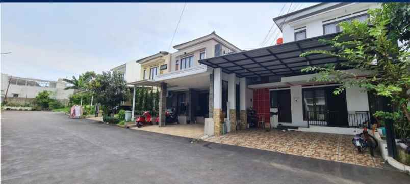 dijual rumah perumahan kebun raya