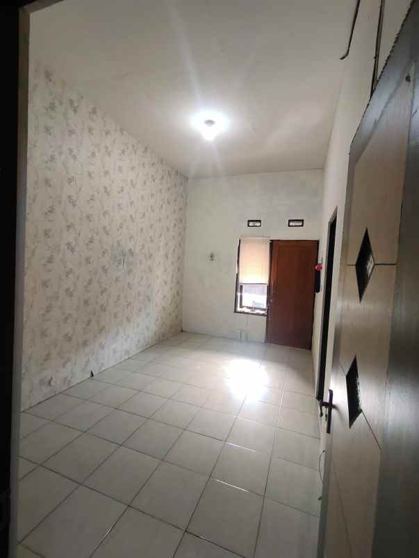 dijual rumah perumahan kedungkandang