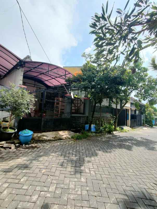 dijual rumah perumahan puncak permata