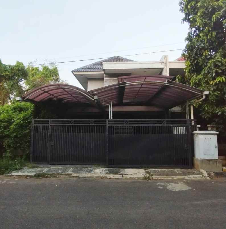 dijual rumah perumahan taman modern