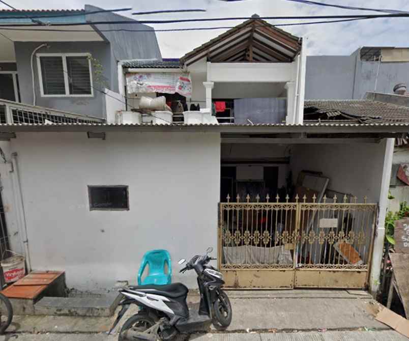 dijual rumah perumahan taman ratu indah