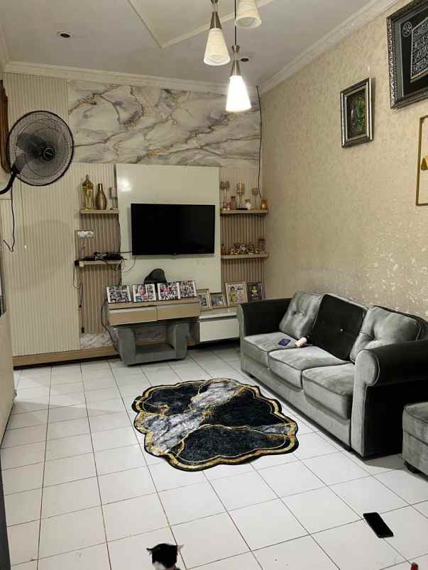 dijual rumah perumahan telaga mas duta