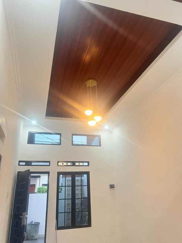 dijual rumah perumahan telaga mas duta