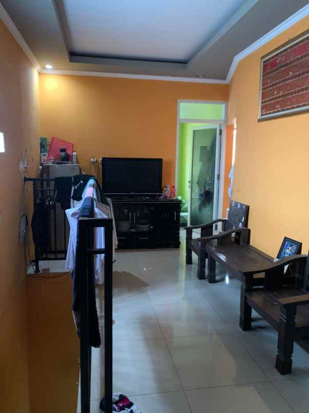 dijual rumah perumahan vila gading