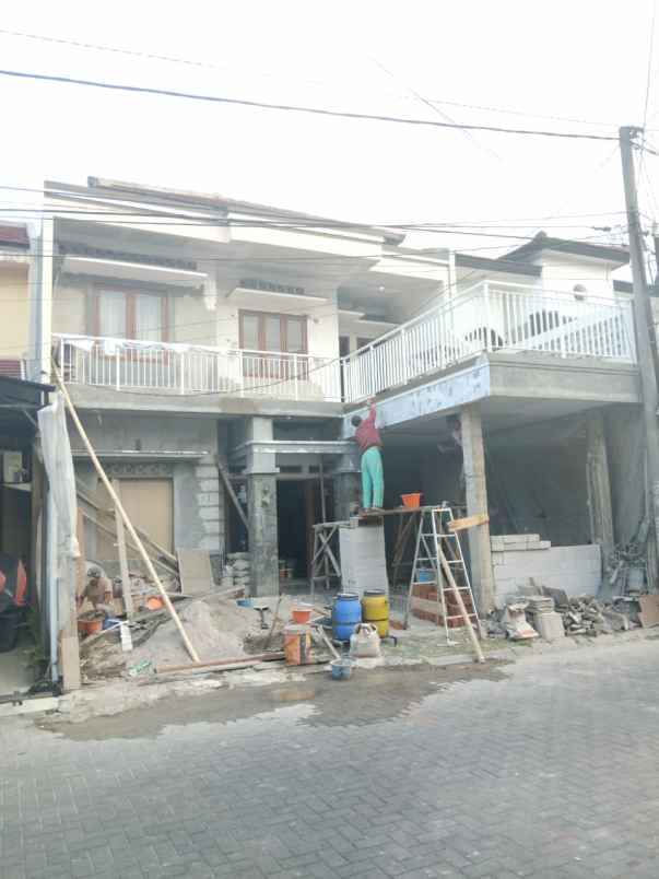 dijual rumah pinus regency