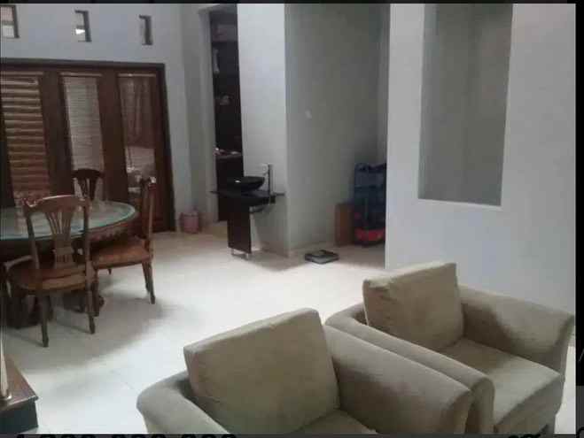 dijual rumah pogung baru