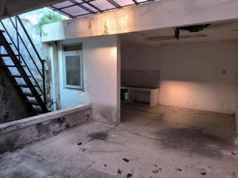 dijual rumah pondok chandra