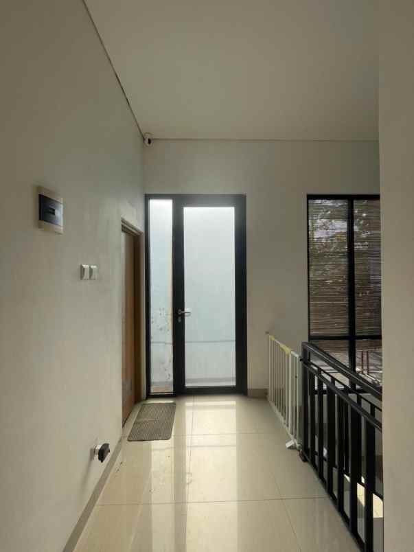 dijual rumah pondok cina beji depok