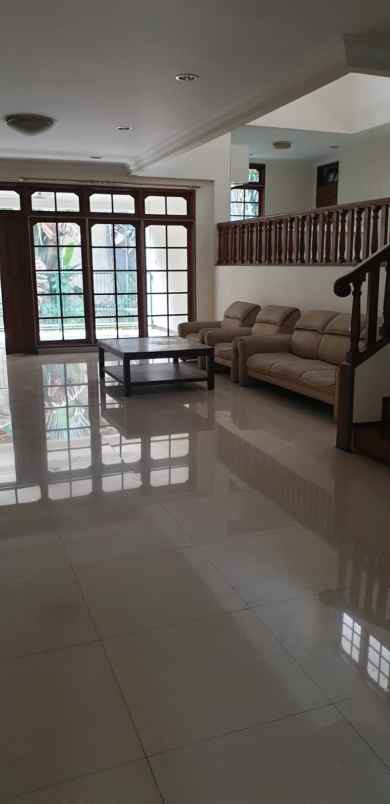 dijual rumah pondok indah