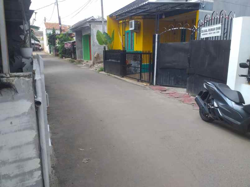 dijual rumah pondok kacang kota