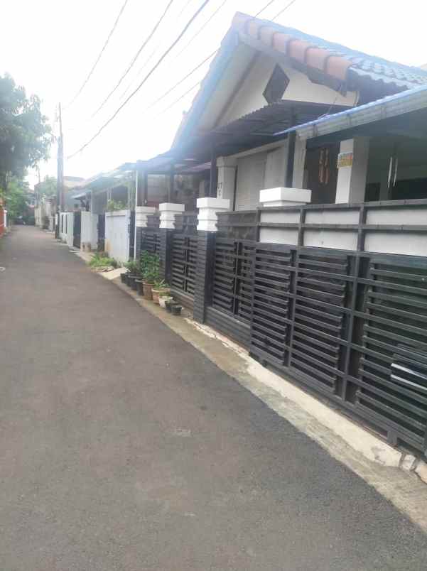 dijual rumah pondok kelapa jakata timur